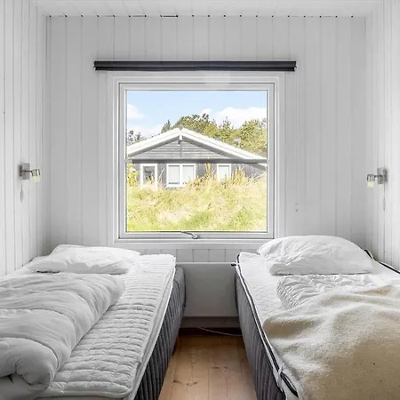 931-thisted-pinbak-24 *